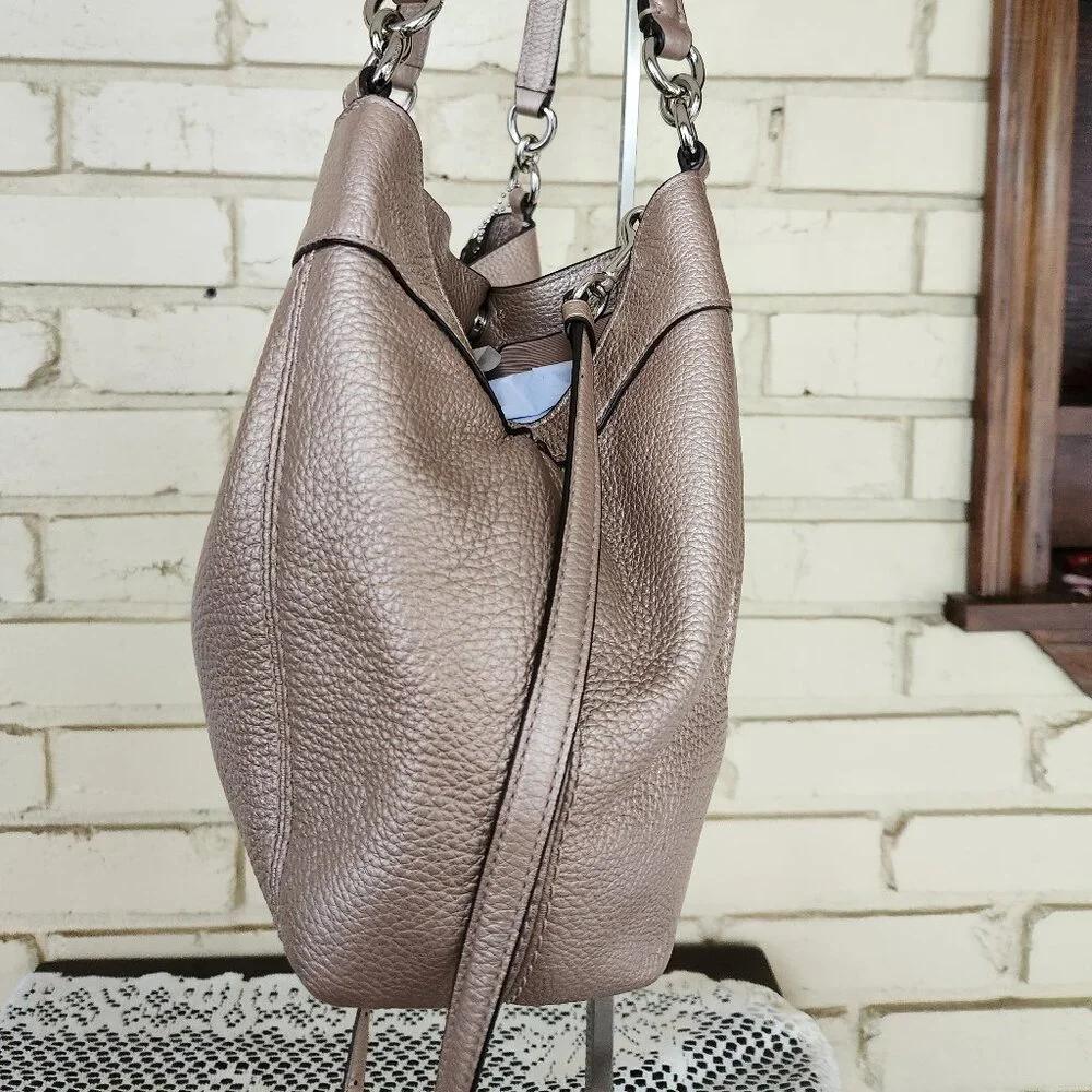 Like New Coach Lexy Gold Leather Shoulder Bag Handbag Purse